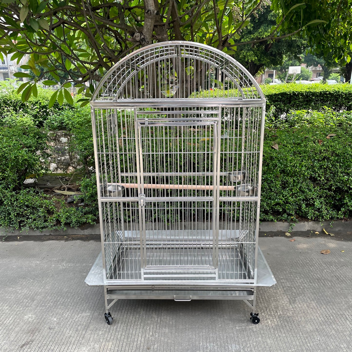 SUS201 Stainless Steel Parrot Cage 90x66x152cm Dome Top Bird Cage Big Macaw Cage