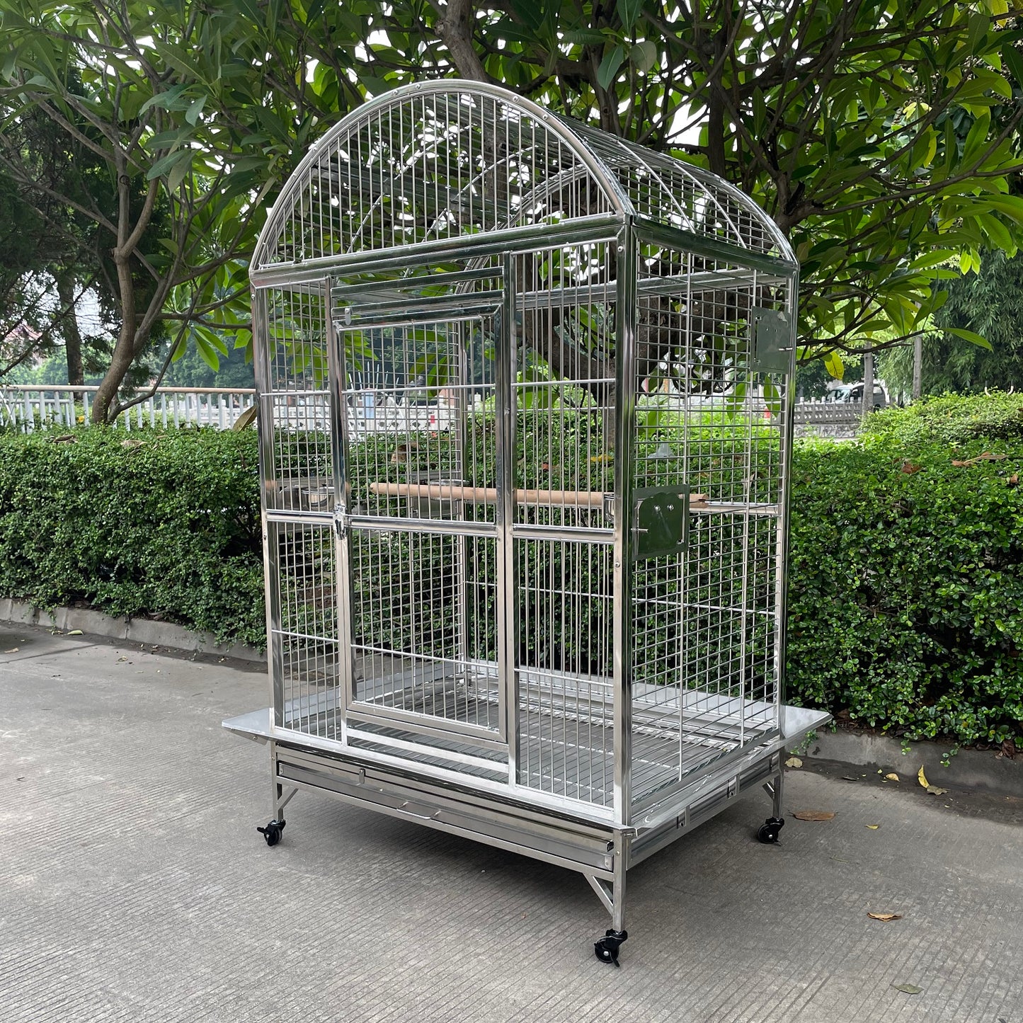 SUS201 Stainless Steel Parrot Cage 100x75x162cm Dome Top Bird Cage Macaw Cage