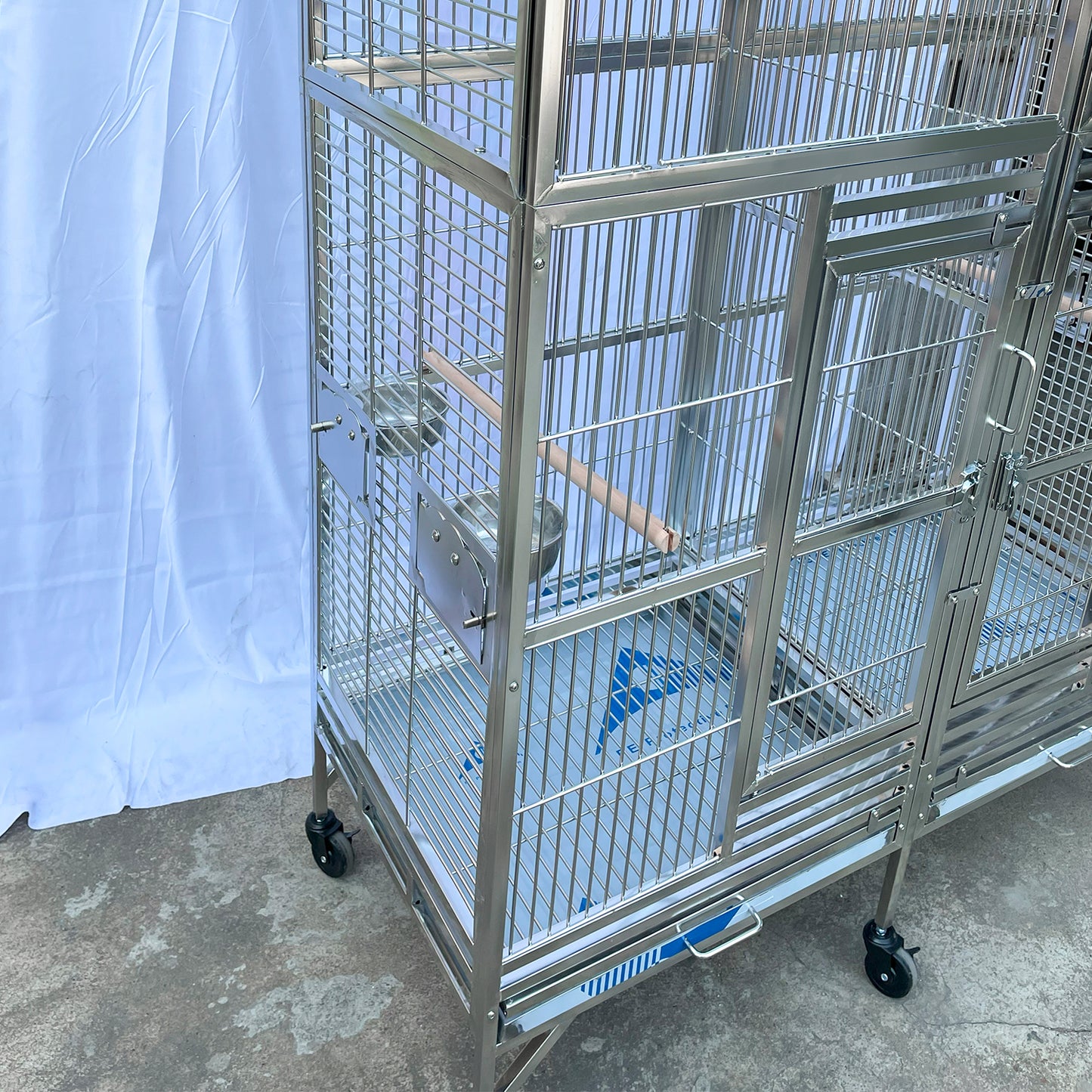 SUS201 Stainless Steel Parrot Cage 127x60x160cm Great Twins Bird Cage Big Macaw