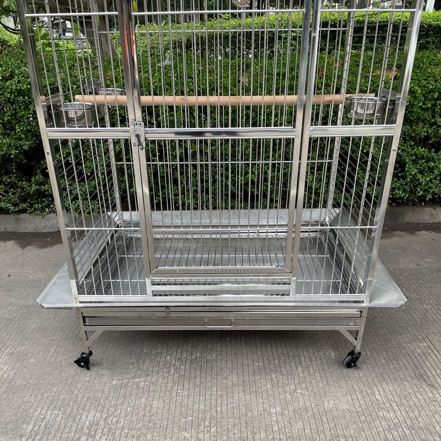SUS201 Stainless Steel Parrot Cage 100x75x162cm Dome Top Bird Cage Macaw Cage