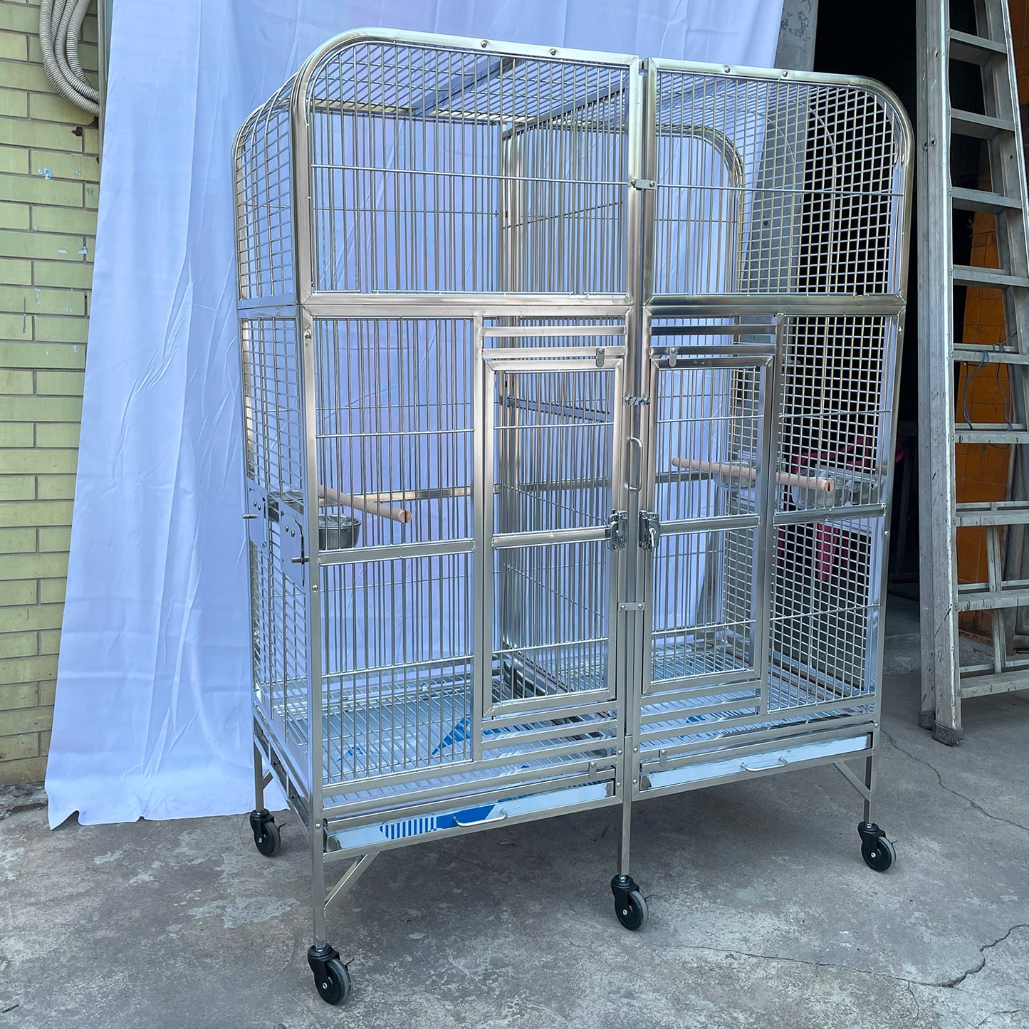 SUS201 Stainless Steel Parrot Cage 127x60x160cm Great Twins Bird Cage Big Macaw